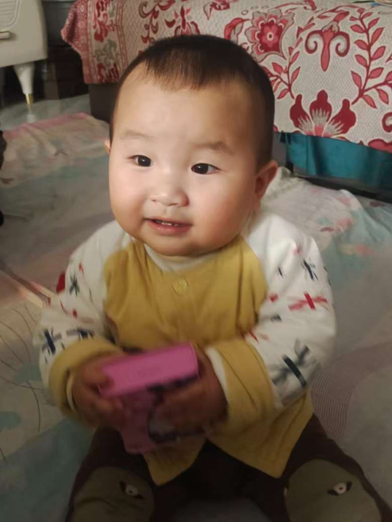 走失者照片 寻找孩子的父亲母亲及家人