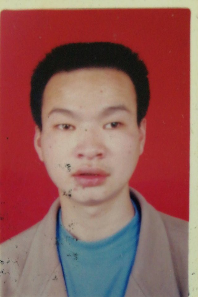 走失者照片 寻找儿子：温庆发