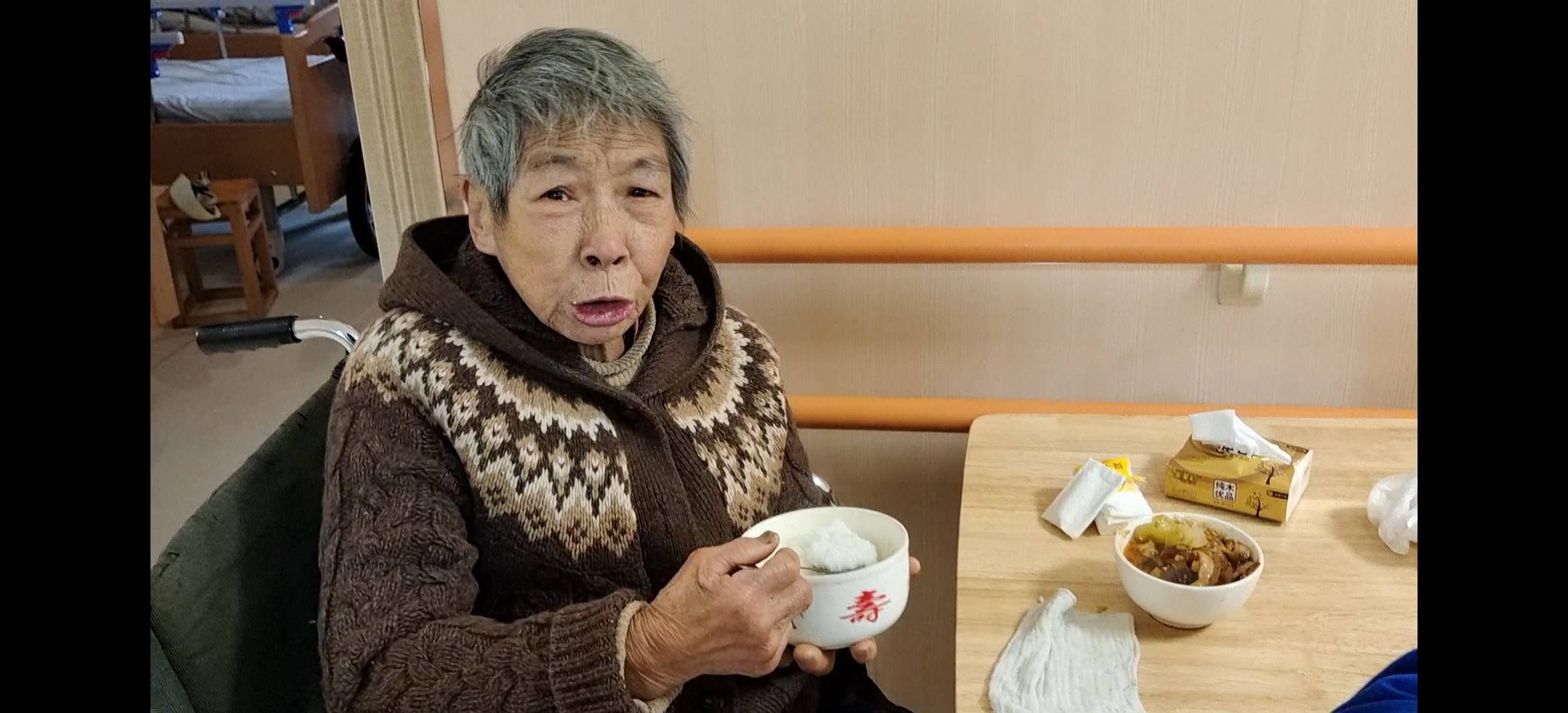 走失者照片 请万能的微信圈帮我寻找走失的老母亲...