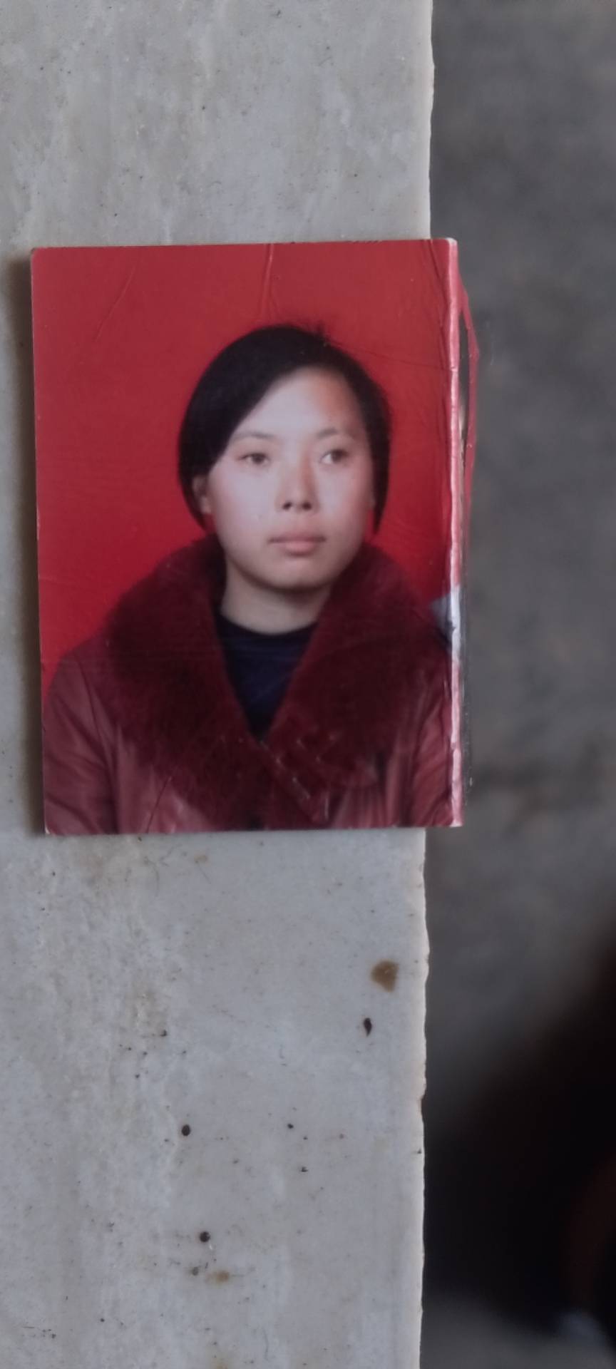走失者照片 双方家人寻找家人,两个孩子找妈妈,