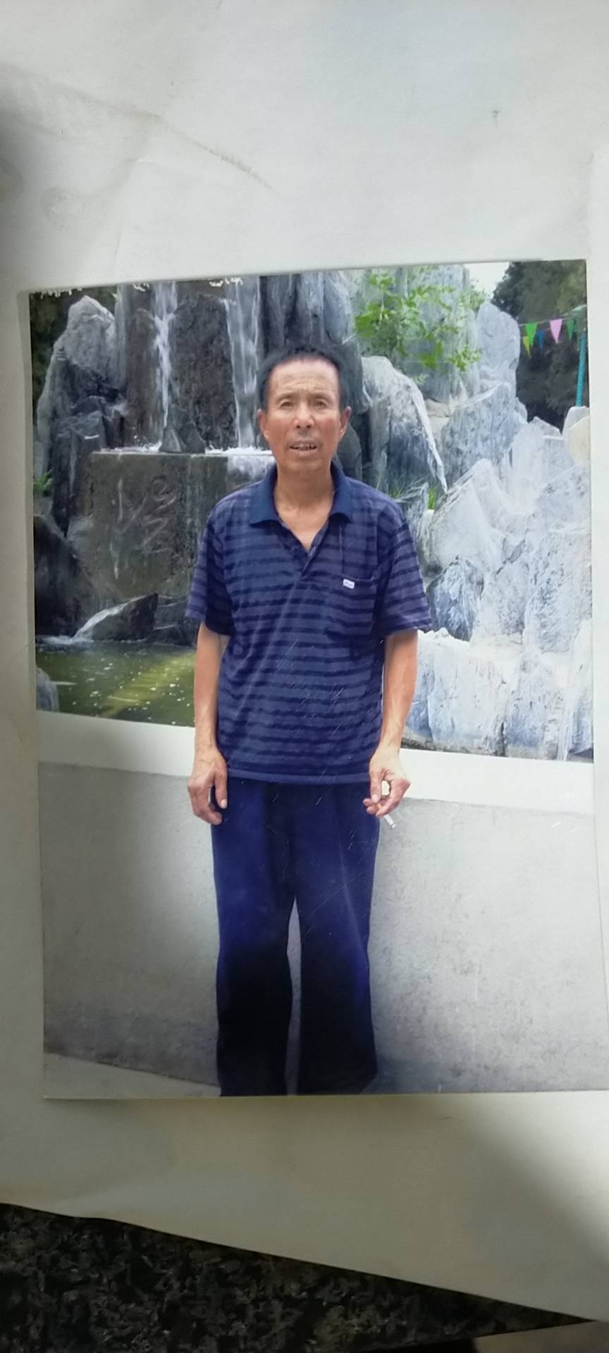 走失者照片 请好心人提供线索并收留,重谢