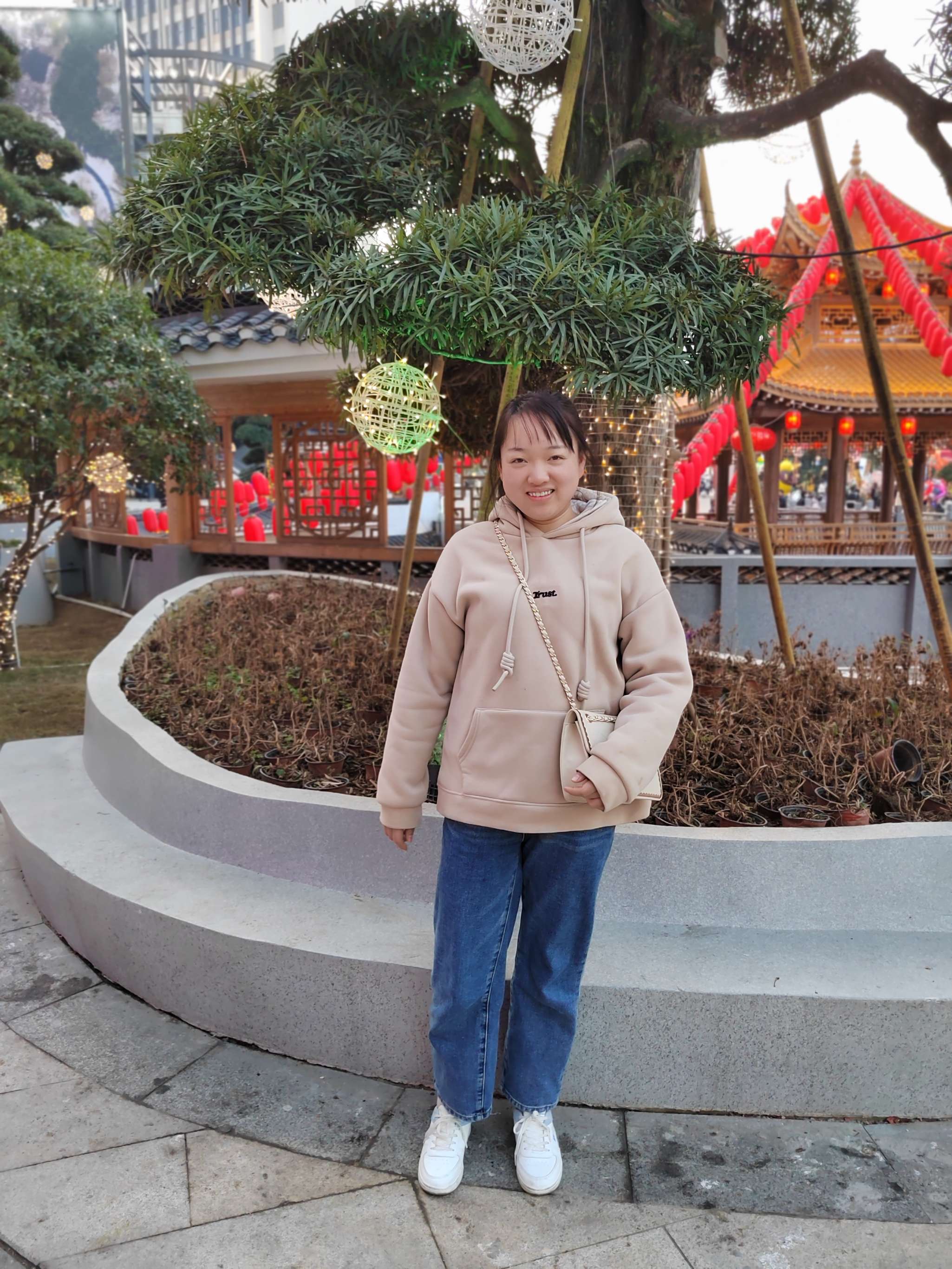 走失者照片 女儿在家哭的伤心请求好心人帮忙寻找...