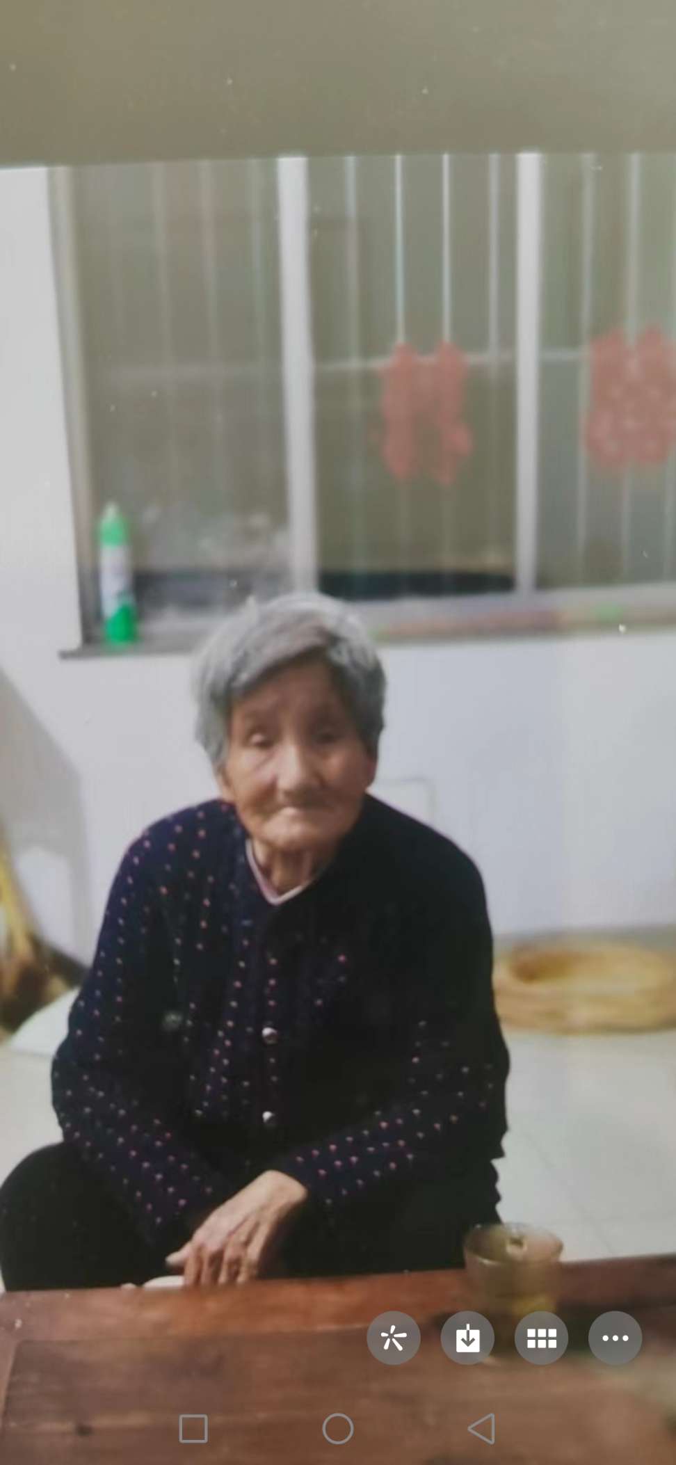 走失者照片 吴东英（女，81岁，水落坡西张村人...