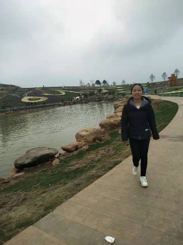 走失者照片 寻找失散多年的女儿