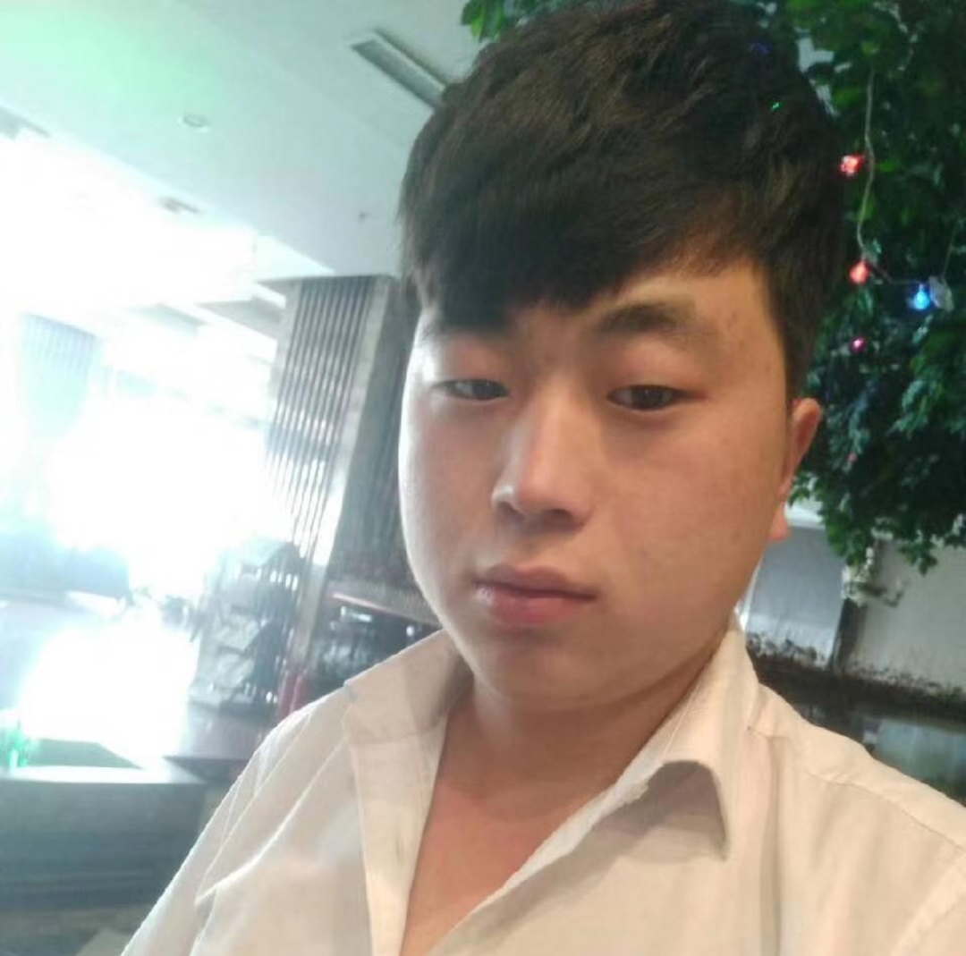 走失者照片 大家帮帮忙 谢谢各位