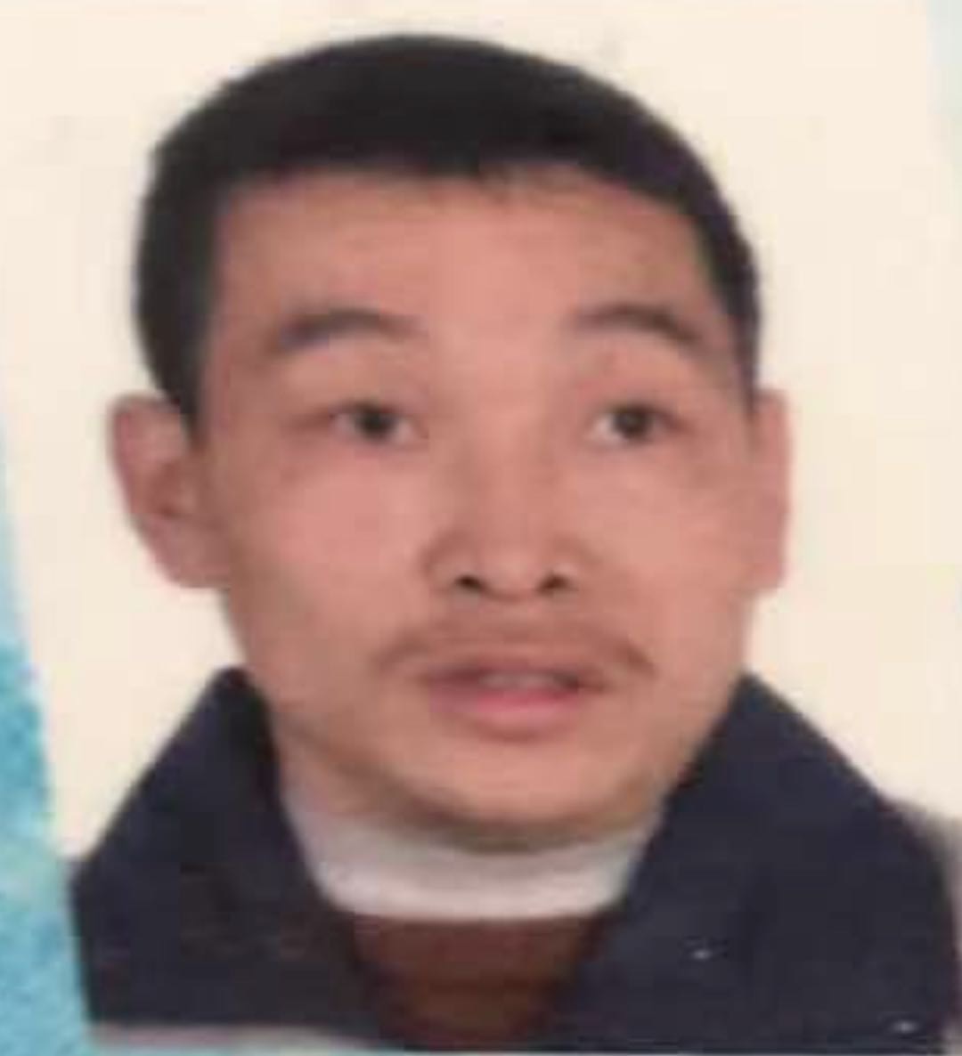 走失者照片 家人非常着急，麻烦大家转发一下