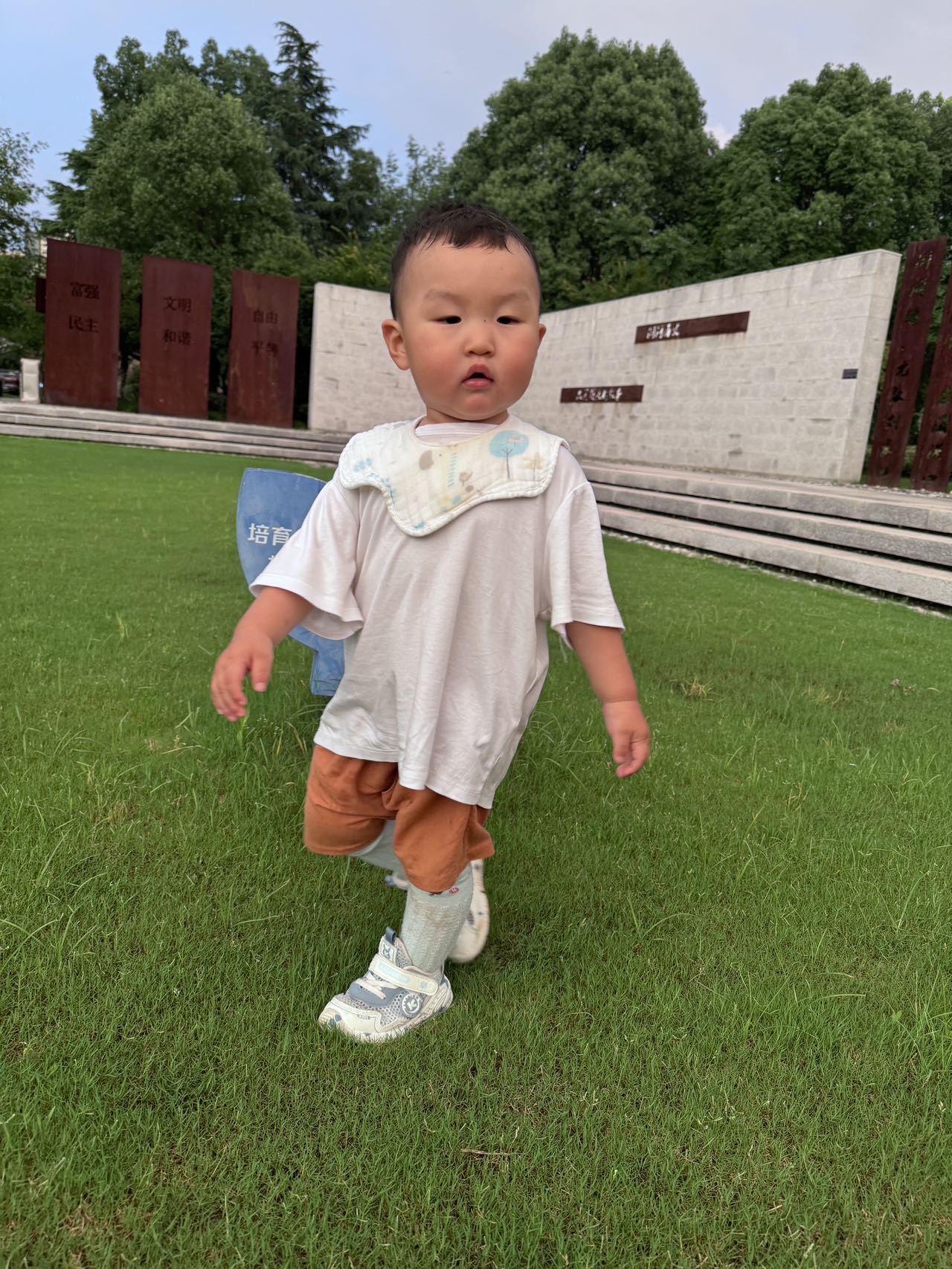走失者照片 拜托大家帮帮忙寻找孩子的亲人