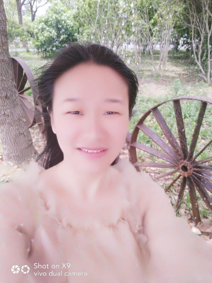 走失者照片 愿无岁月可回头，且已深情共白头