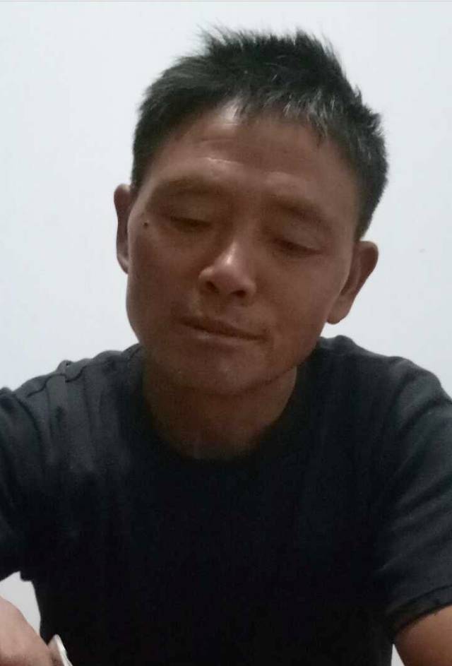 走失者照片 望大家看见类似的人，可与家人联系，...
