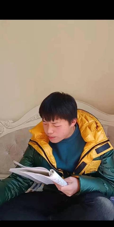 走失者照片 请大家帮忙找找我的家人