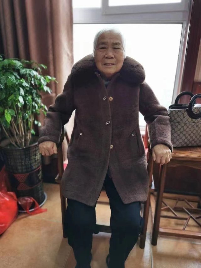 走失者照片 我外婆，11.8晚6时走失，老年健...