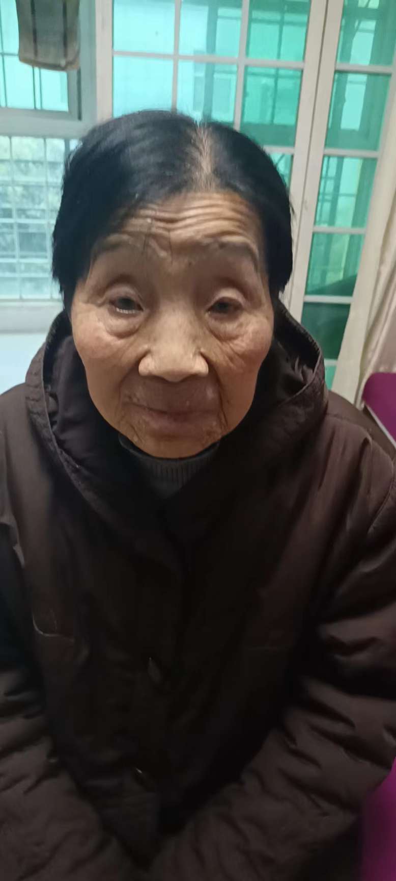 走失者照片 请大家帮忙寻找老人，谢谢了