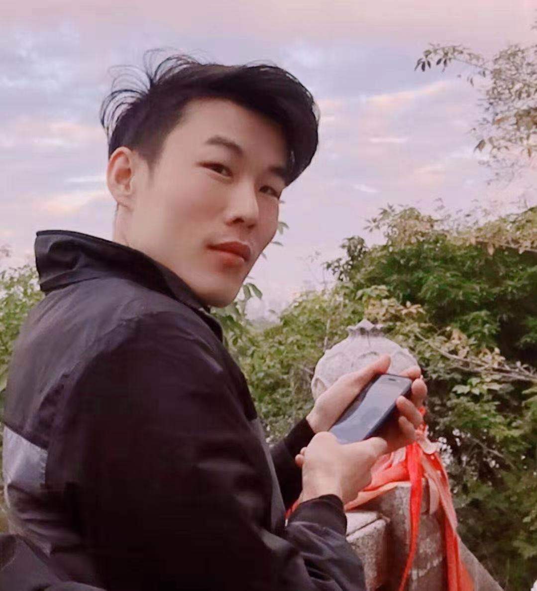 走失者照片 曾说过要去流浪，却一去不复返。