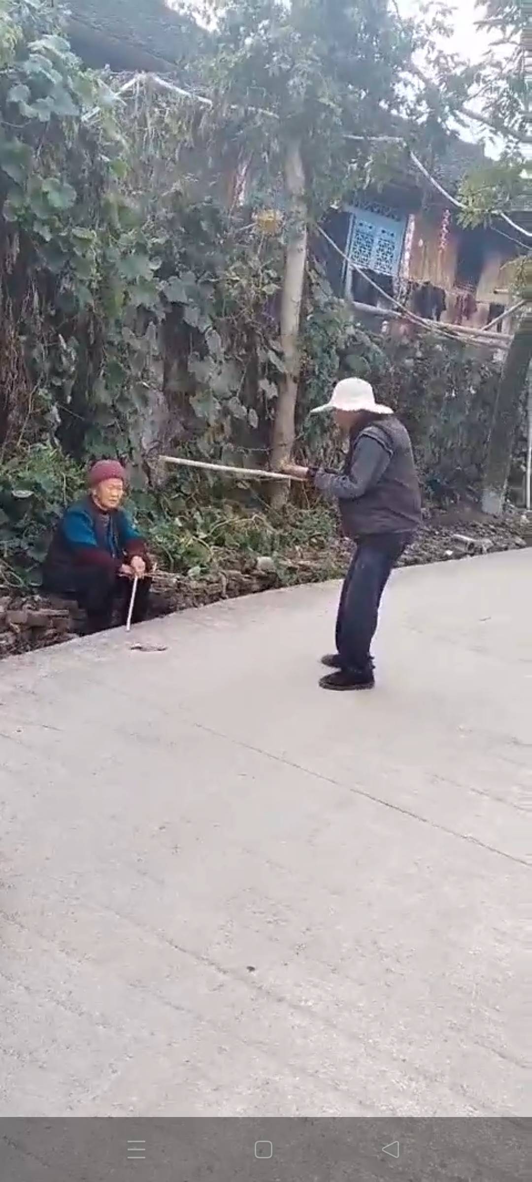 走失者照片 该老人于12.1.17：00左右走...