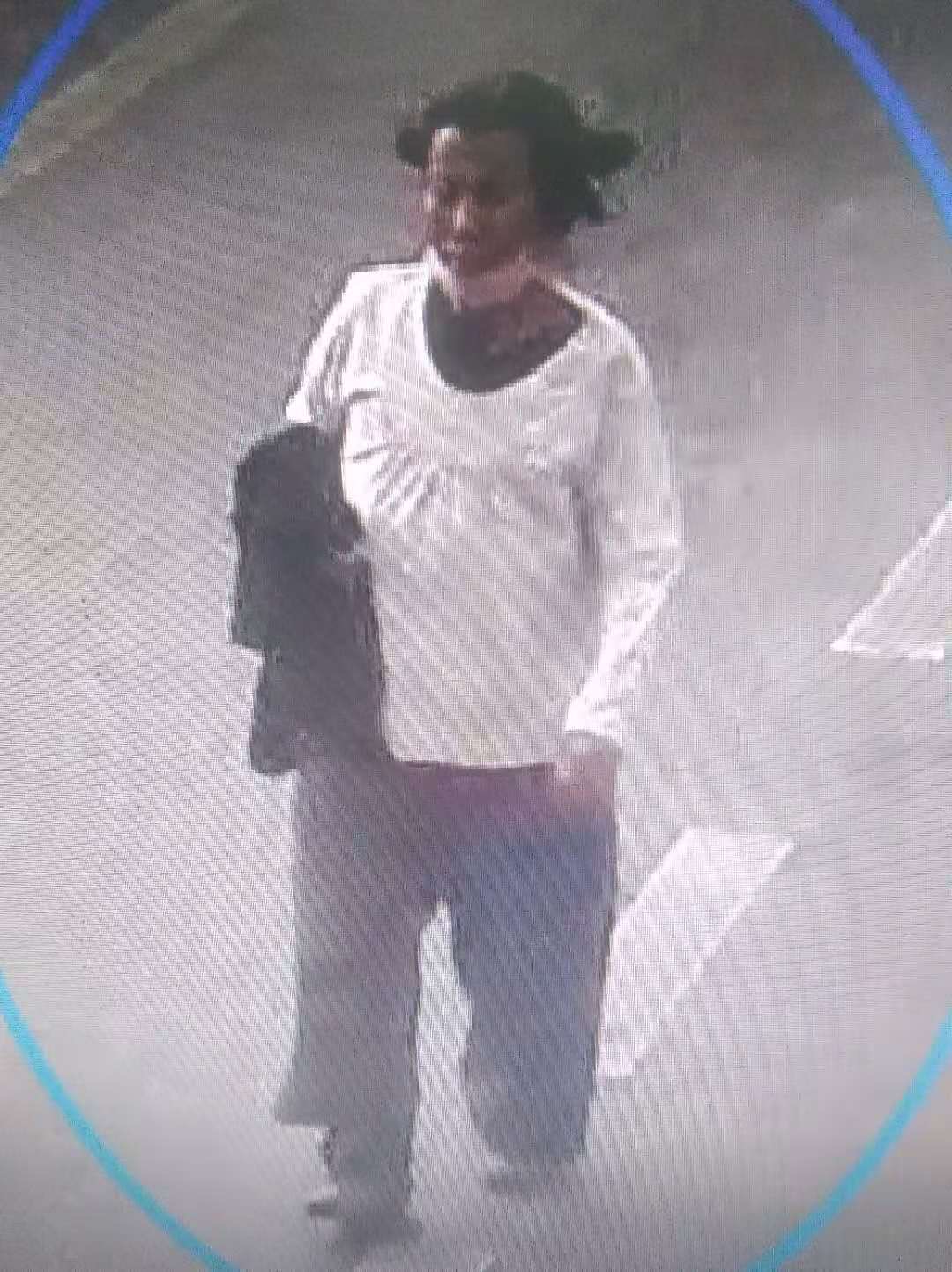 走失者照片 妈妈您在哪里呀？儿子好想您，天气越...