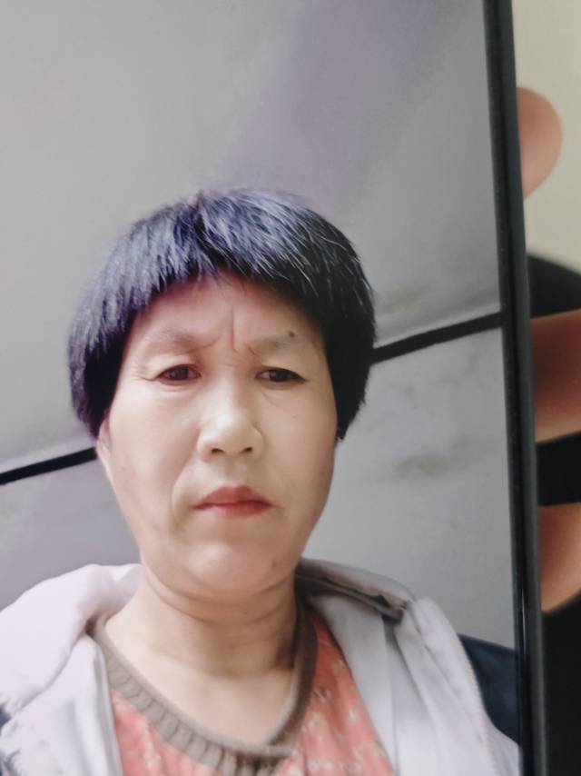 走失者照片 家人走失好几天了好心人帮忙转发一下...