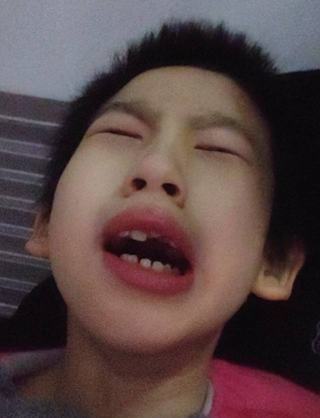 走失者照片 脑瘫孩子急寻妈妈