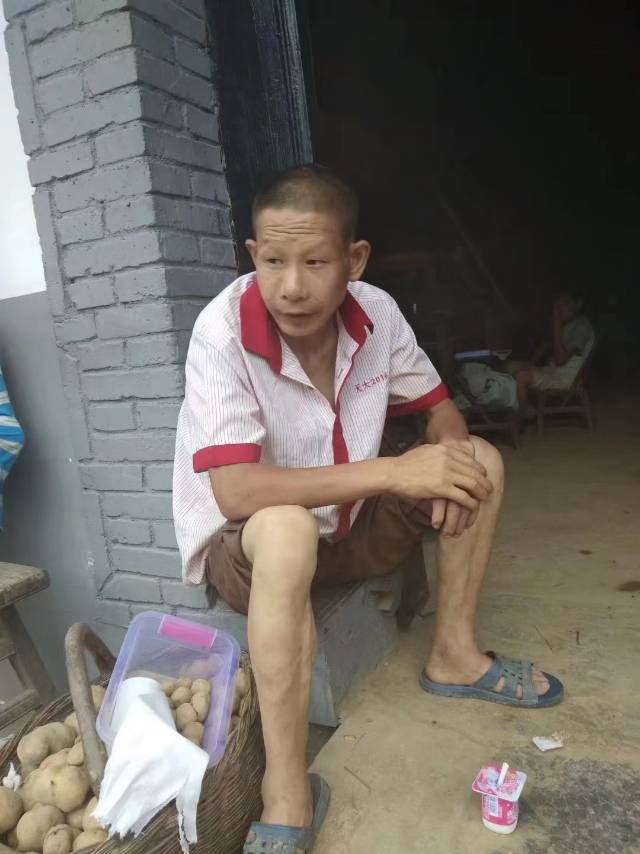 走失者照片 希望大家好心人帮助我们找到此人，谢...