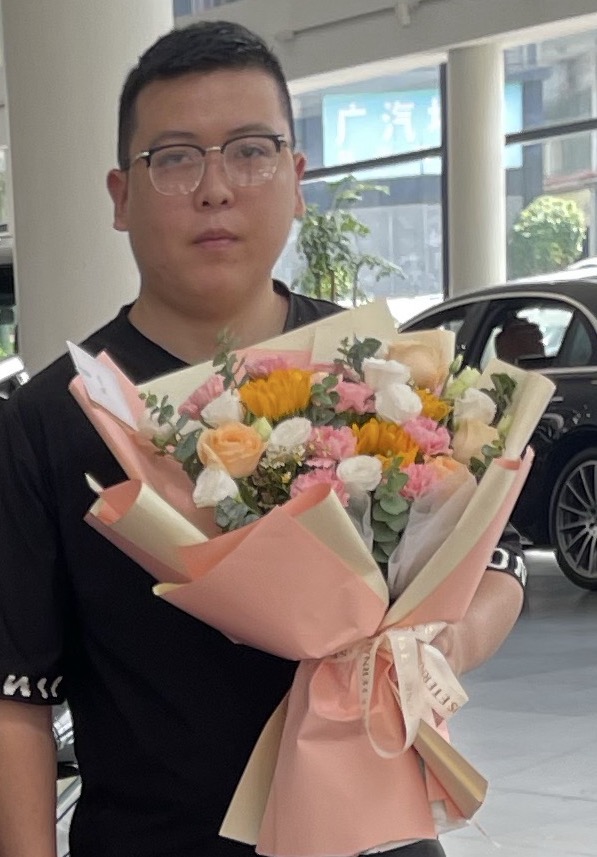 走失者照片 请大家帮帮我,我的弟弟谢岩召被骗广...