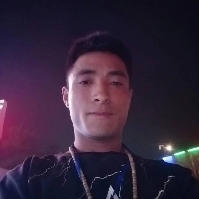 走失者照片 请大家帮忙寻找一下！家里俩孩和老人...