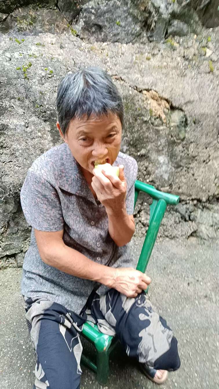 走失者照片 转发者功德无量。公益寻亲让爱回家需...