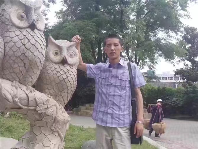 走失者照片 自家弟弟离家出走已有9年