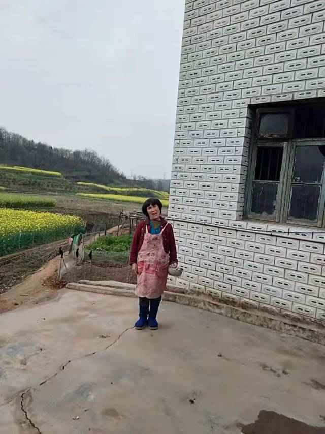 走失者照片 请大家帮忙寻找