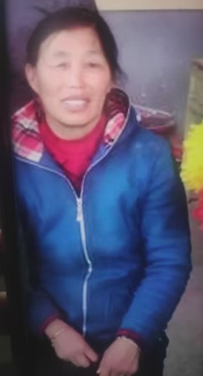 走失者照片 大家帮忙转发，寻找一下老人