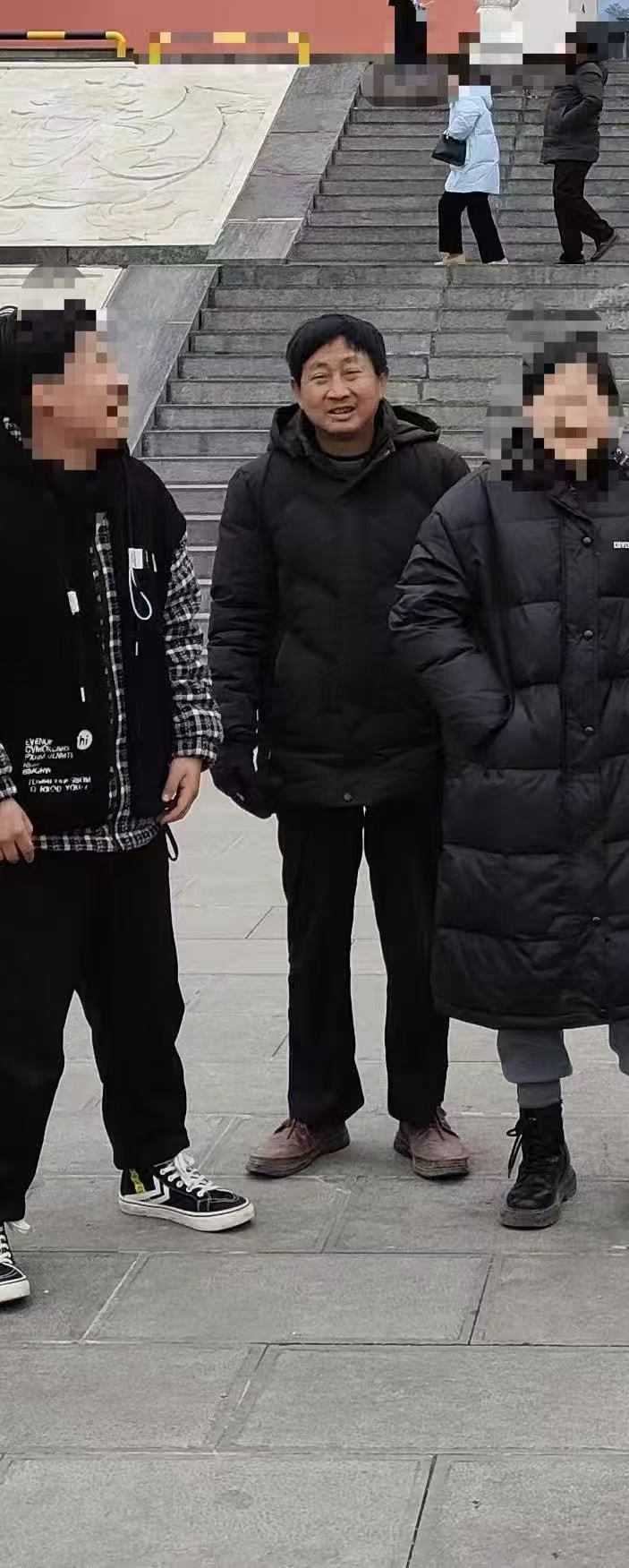 走失者照片 有线索联系非常感谢大家