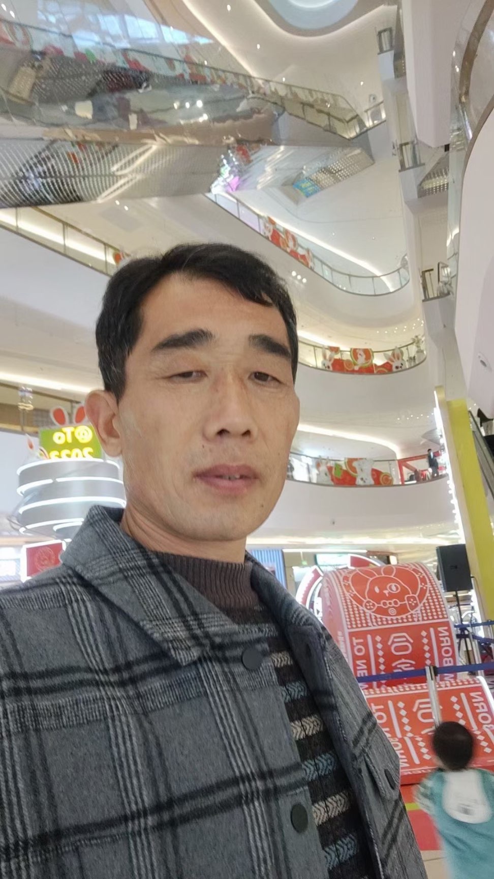 走失者照片 父亲已经失联十几天了 电话也一直是...