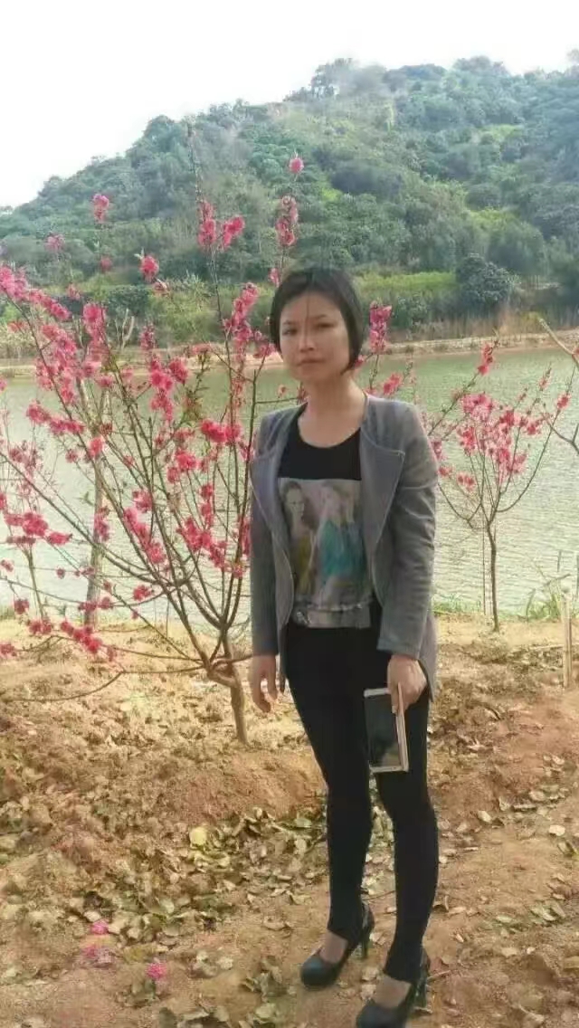 走失者照片 大家帮找找我失散多年的女儿