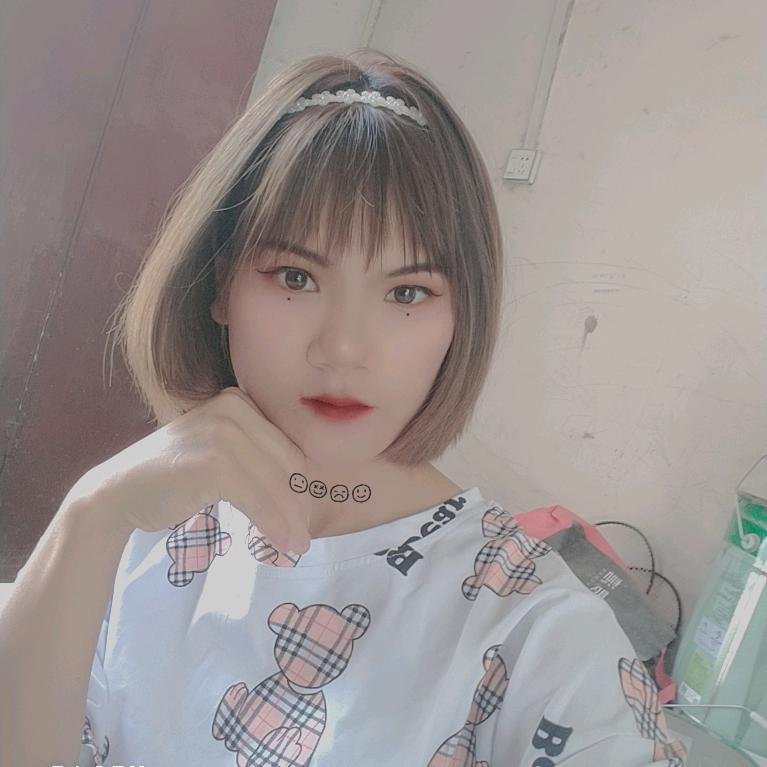 走失者照片 176****1610看到这个女的...