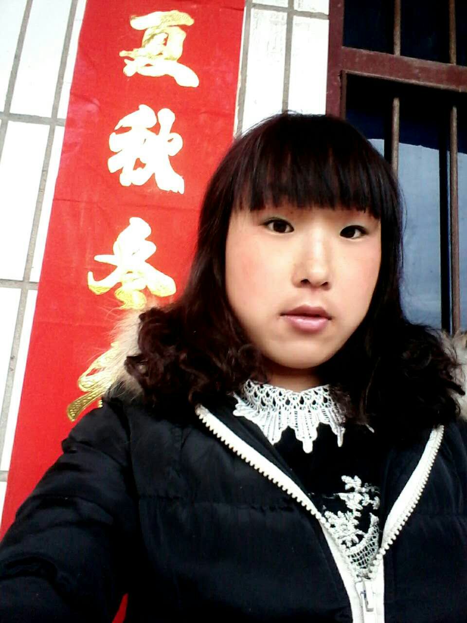 走失者照片 请大家帮忙转发留意。照片为母女俩人...