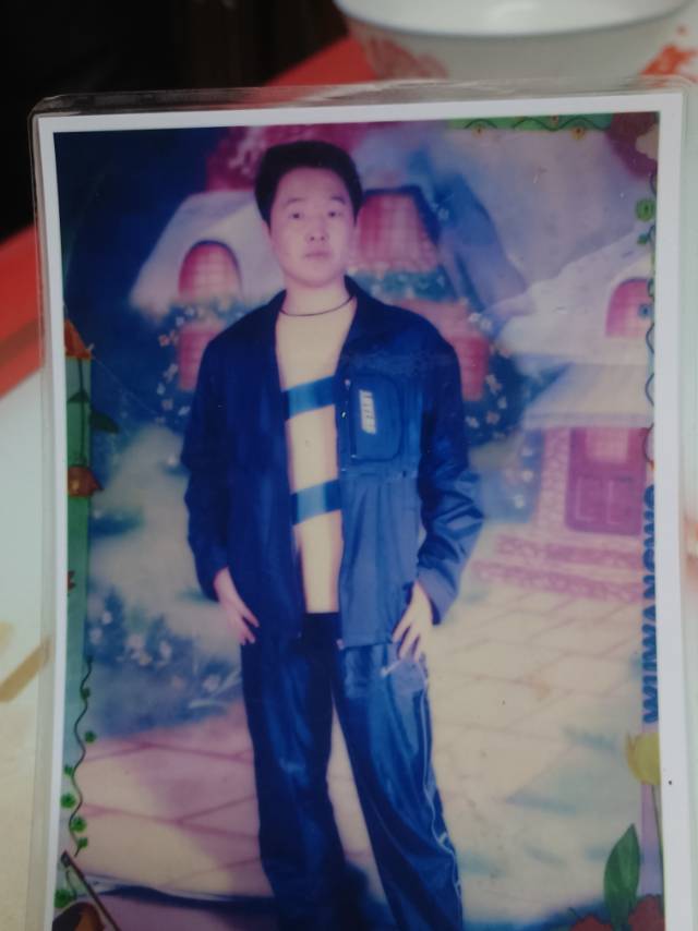 走失者照片 求求大家帮我寻找我的儿子，谢谢