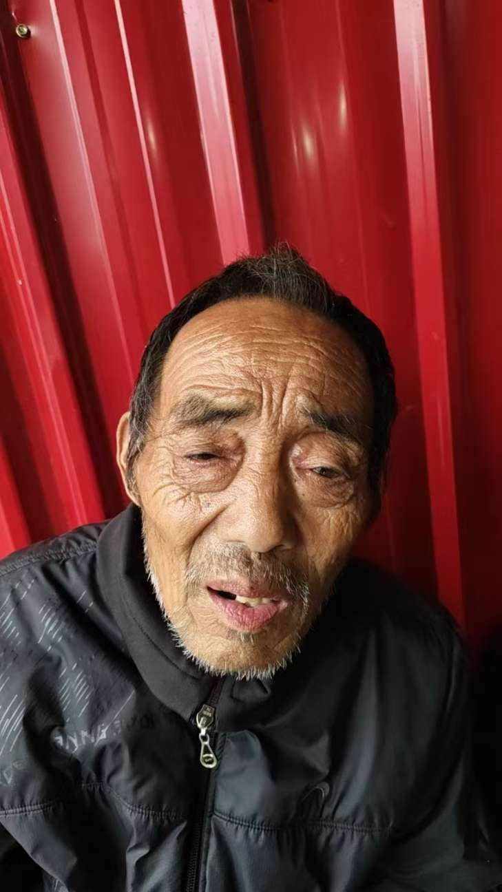 走失者照片 家里老人走丢了，希望好心人帮忙转发...