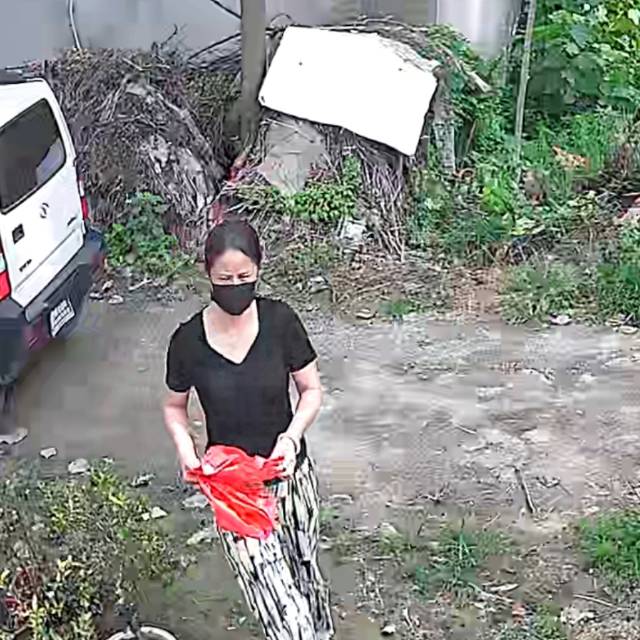 走失者照片 寻找两位姐姐和这辆四轮电瓶车