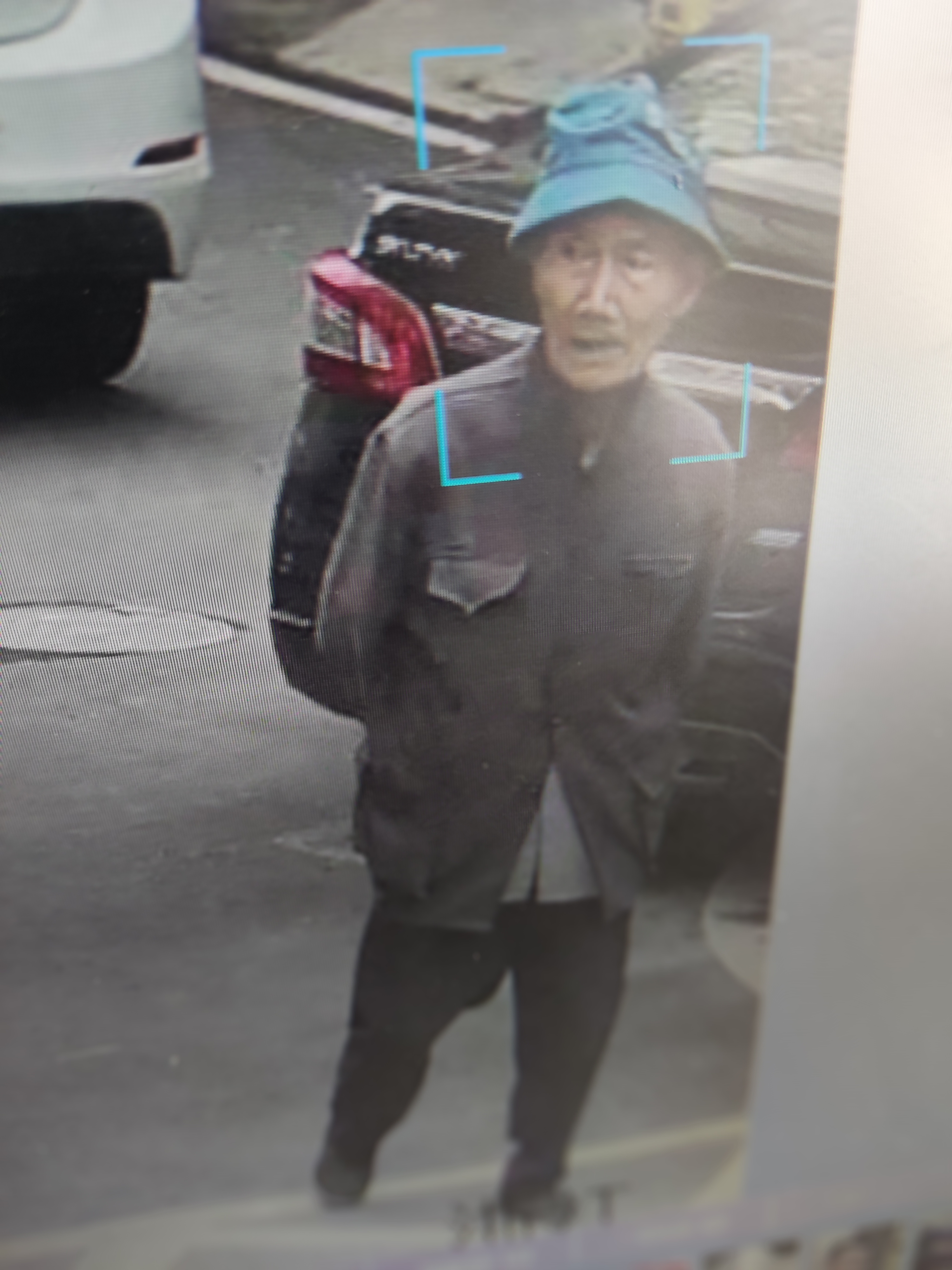 走失者照片 请大家帮帮我找寻家里的老人！