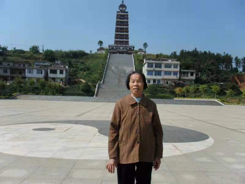走失者照片 陈美英，2012年6月17号上午离...