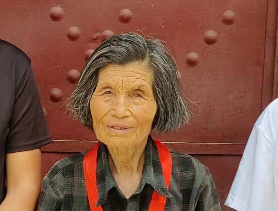 走失者照片 请知情者与我联系，家人非常着急，定...