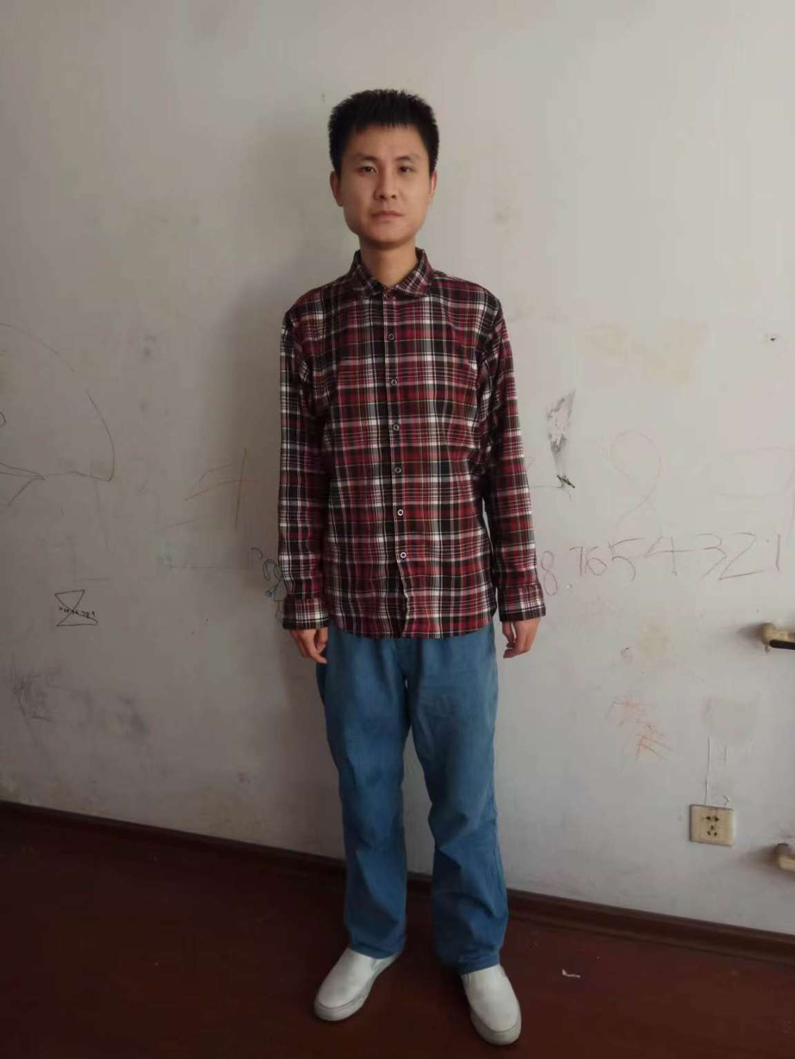 走失者照片 希望大家帮帮忙，谢谢