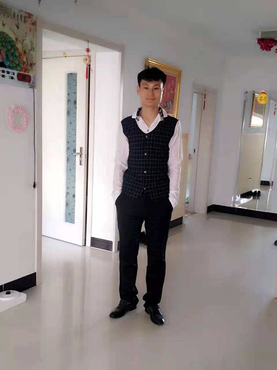 走失者照片 大家帮帮这个可怜的母亲找找儿子