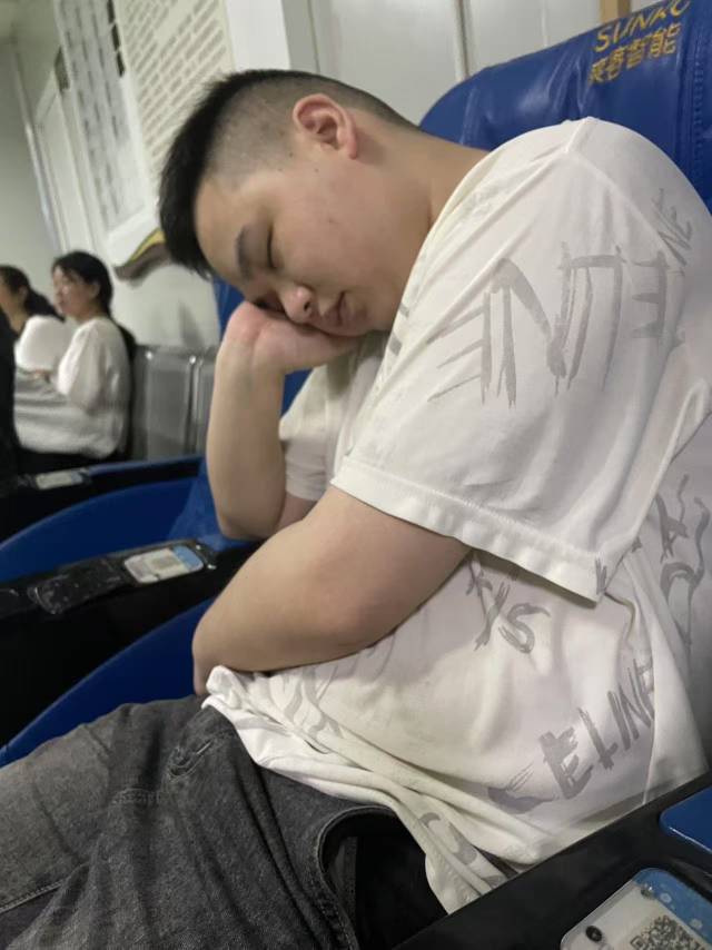 走失者照片 发动大家帮忙寻找