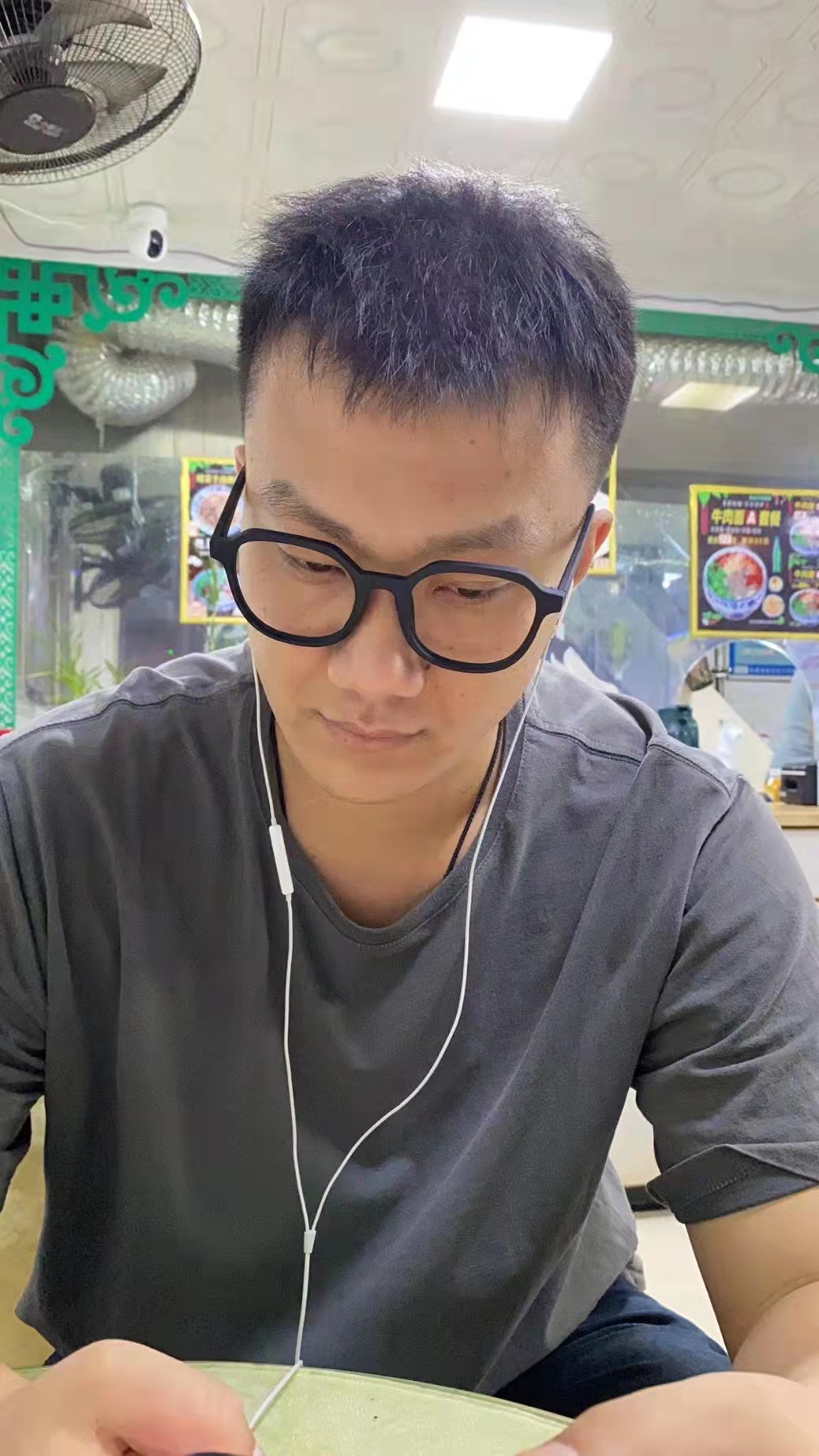 走失者照片 宋瑶的父亲已经过世 家里人现在需要...