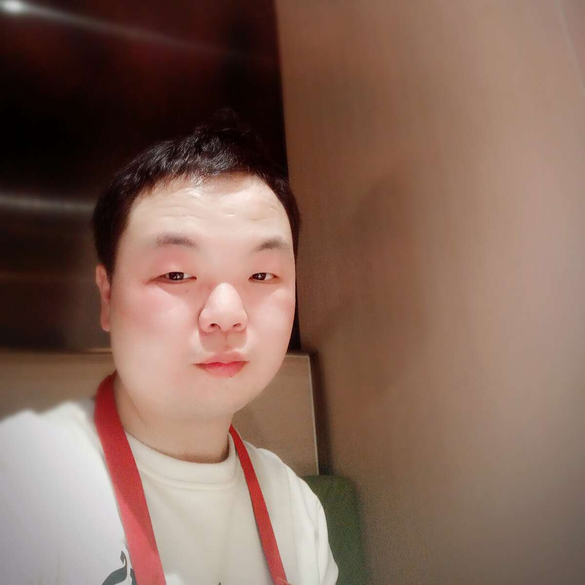 走失者照片 寻找老赖欠债不还，38万。