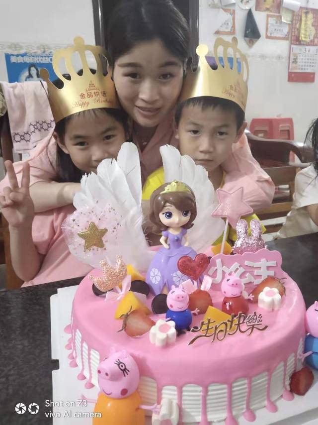 走失者照片 感谢各位五湖四海人士。妻子离家出走...