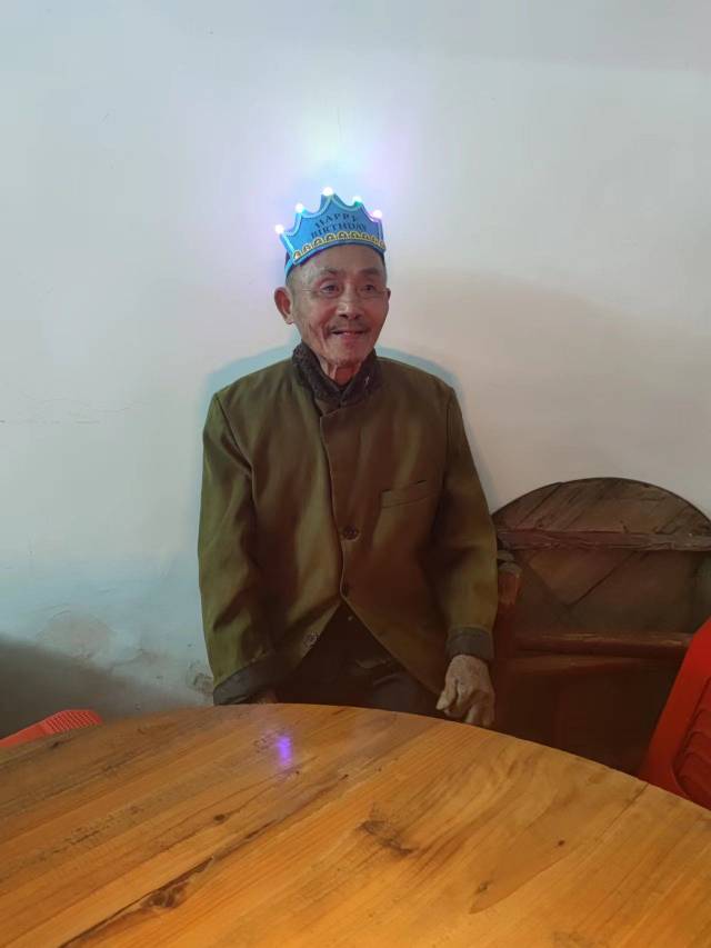 走失者照片 爷爷你在哪？？快点回家吧???