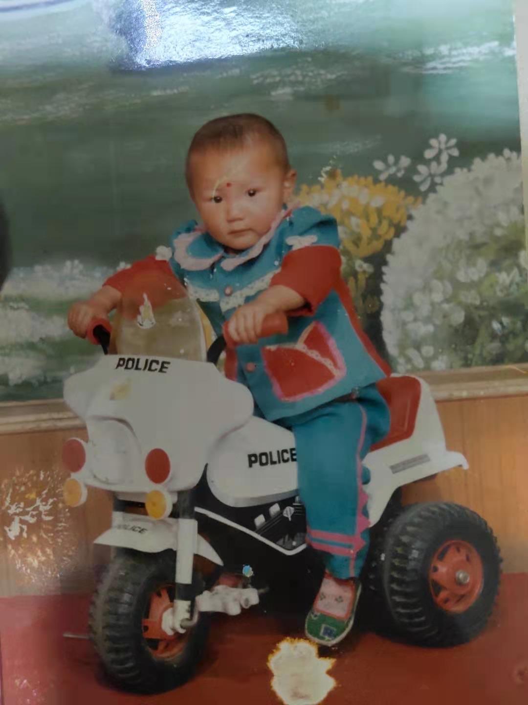 走失者照片 想知道自己的父母还在不在，长什么样...