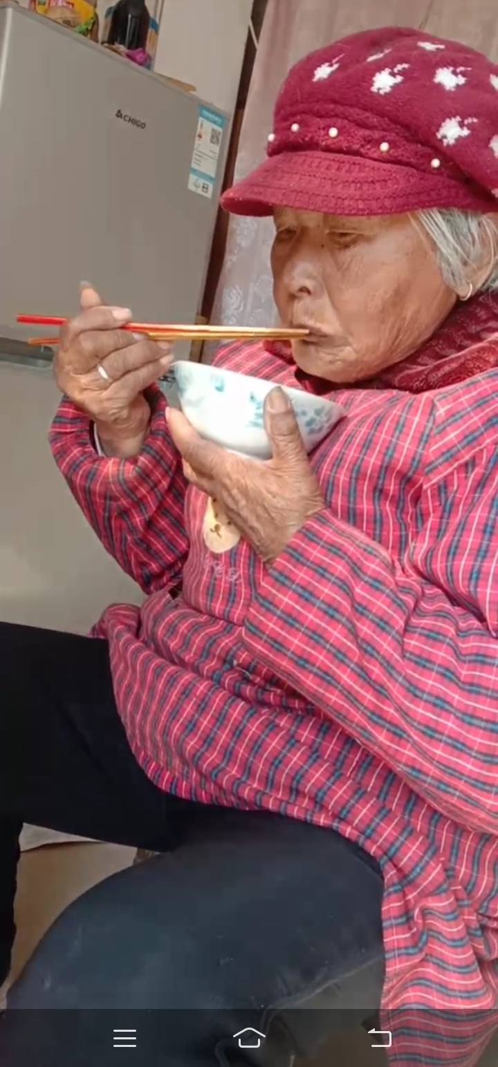 走失者照片 烦请好心人帮忙寻找这位老太