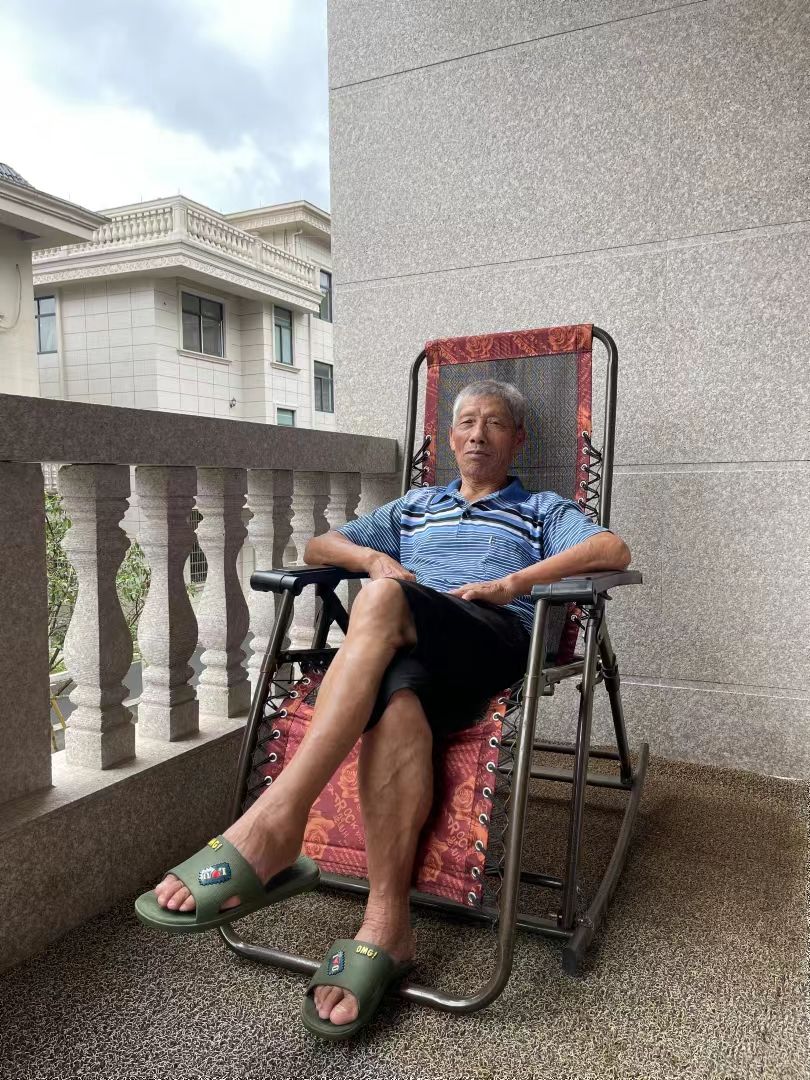 走失者照片 爱心人士帮忙看看边上有没有这样一位...