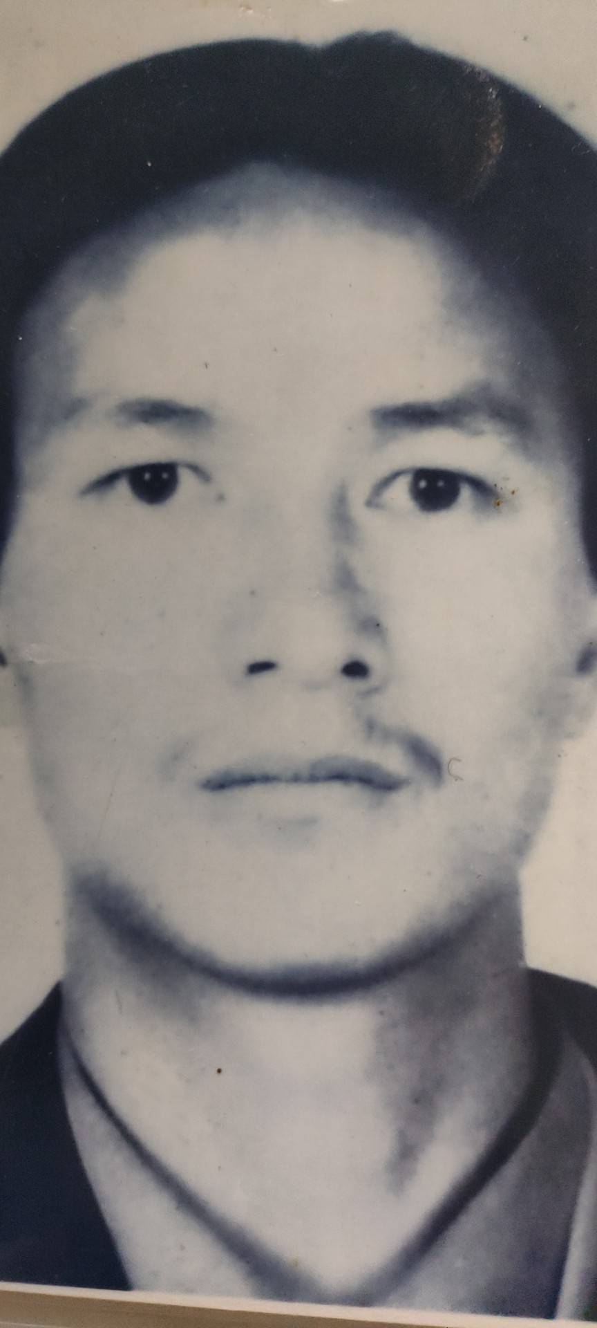 走失者照片 请求您们帮我找他的妻儿，他本人在0...